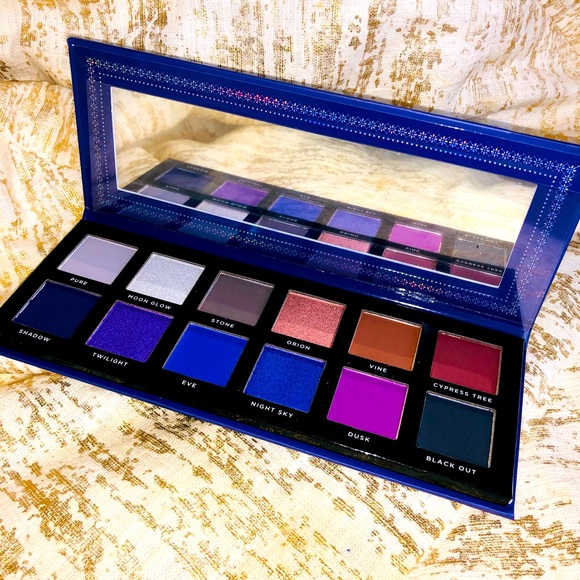 ACE BEAUTE Purple Paradise Fallen Eyeshadow pallet - Picture 2 of 9